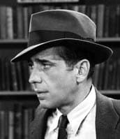 Humphrey Bogart as Marlowe
